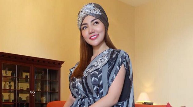 Gelar Acara Bareng Anak Yatim Fashion Bella Shofie Gelar Acara Bareng Anak Yatim Fashion Bella Shofie