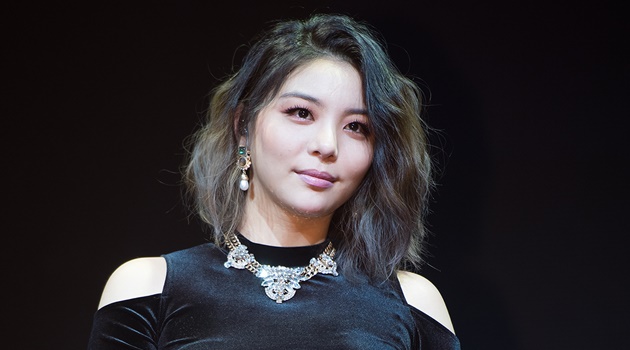 Kediaman Megah Ailee di Amerika Ini Malah Dibilang Mirip Rumah Berhantu