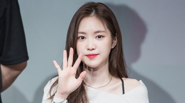 Pede Pakai Legging Ketat, Na Eun Malah Dibully Tak Punya Pantat