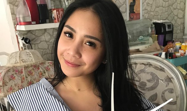 Harganya Fantastis Baju Nagita Ini Ternyata Kembaran 