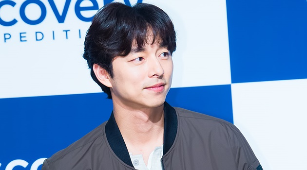 Usai Mesra Bareng Tatjana Saphira, Gong Yoo Tebar Senyum Ganteng di Acara Ini