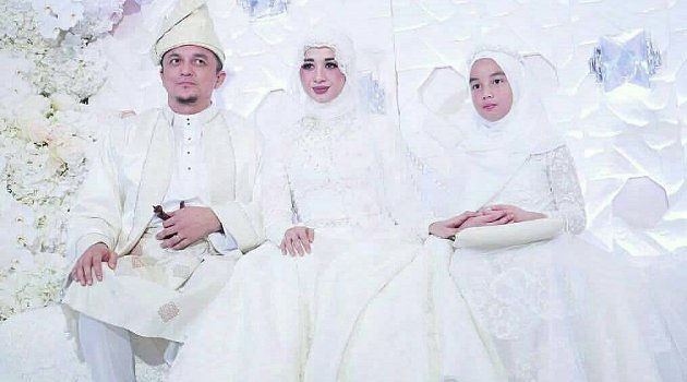 Dipuji Mirip Chelsea Islan, Intip Deretan Foto Anak Tiri ...