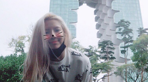 Super Kocak, Tingkah Hyoyeon SNSD Saat Jalan-Jalan Ini Bikin Netter Ngakak
