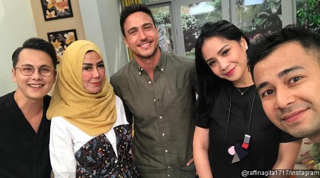 Nagita Sopan Foto Bareng Hamish Daud Netter: Untung Gak 