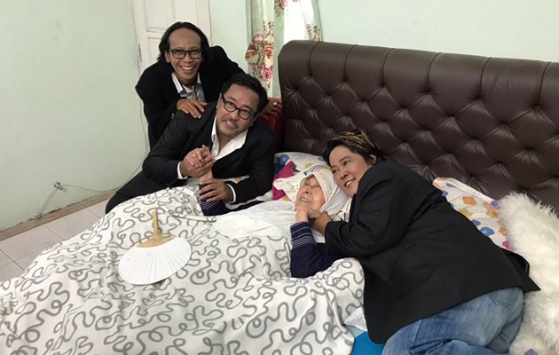 Rano Karno, Suti, dan Mandra Jenguk Mak Nyak 'Si Doel', Begini Keadaannya