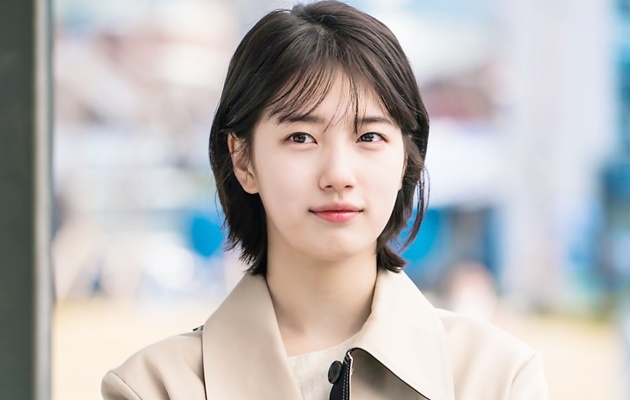 Siap-Siap Terpesona Deretan Foto Cantik Suzy di 'While You Were Sleeping'