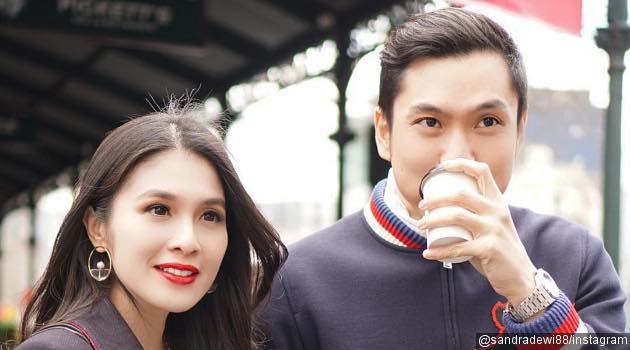 Pasang Pose Duck Face, Ekspresi Wajah Suami Sandra Dewi Ini Bikin Gemas Netizen