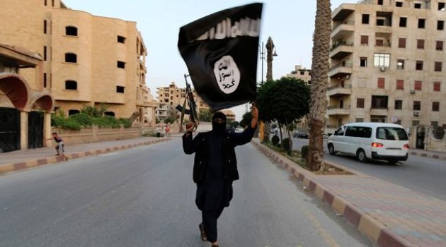 Markas Utama Diserang, Kekuasaan ISIS di Suriah Diklaim Sudah Berakhir