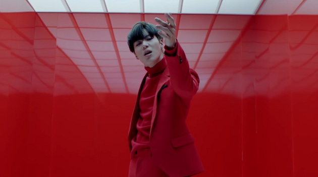 Usung Kostum  Merah  Putih  Dance Seksi Taemin di MV 