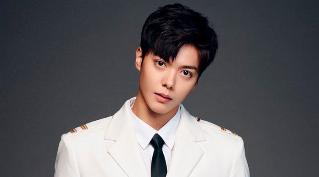 Tampan dan Tampil Keren, Mantan Trainee SM Entertainment Ini Memukau di 'The Unit'