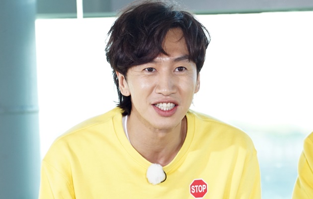 Lee Kwang Soo Kirim Truk Kopi ke Tempat Syuting Drama Jang Nara, Dukung Siapa?