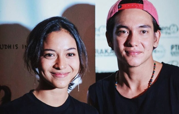 Mulai Go Public, Adipati Dolken Resmi Pacaran dengan Putri Marino?