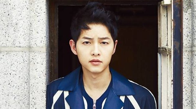 Hadiri Nikahan Teman Tanpa Hye Kyo, Song Joong Ki Terlihat Gemukan?