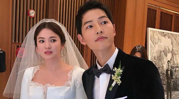 Joong Ki Siap Hadiri MAMA, Hye Kyo Bakal Susul ke Hong Kong?