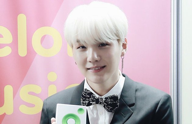 Menang Hot Trend di MMA 2017, Ini Lagu-Lagu Lain Garapan Suga BTS