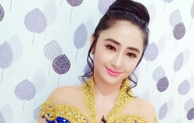 Heboh Kasus Jalur Busway, Polisi Akhirnya Benarkan Dewi Persik Dapat Pengawalan?