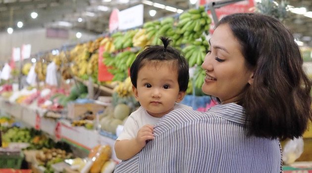 Nama Anaknya Dicatut Kasus Penipuan, Atiqah Hasiholan Nama Anaknya Dicatut Kasus Penipuan, Atiqah Hasiholan