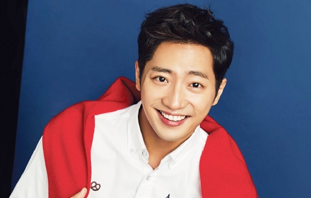 Bahagia Diundang ke 'Running Man', Lee Sang Yeob Pamer Selfie Bareng Song Ji Hyo