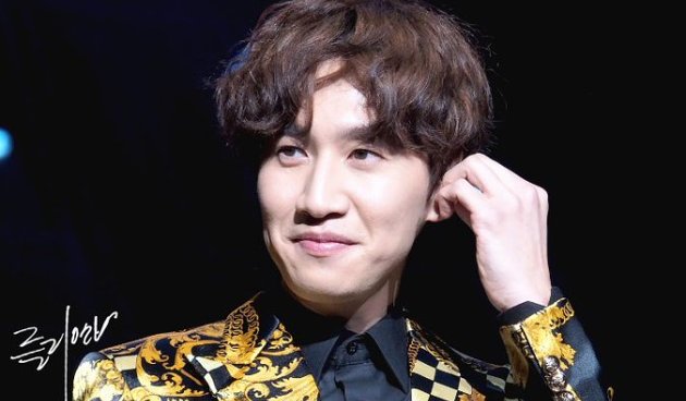 Lee Kwang Soo Syuting 'Culprit is You' dengan Gaya Rambut Baru, Makin Tampan?
