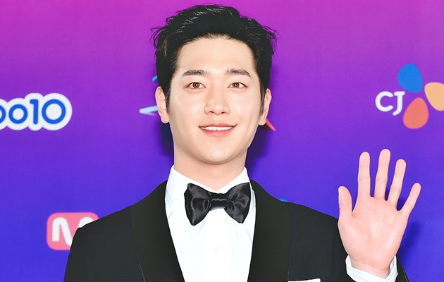 Terlalu Mirip, Seo Kang Joon Tak Bisa Bedakan Wajahnya dengan Aktor Jepang Ini