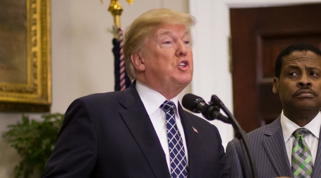 Berikan Komentar Rasis, Afrika Tuntut Donald Trump Minta Maaf