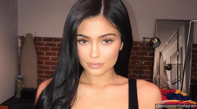 Kylie Jenner Melahirkan Sikap Travis Scott Berubah Showbiz