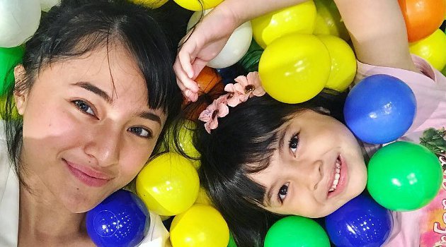 Mirip Kakak Adik, Foto Ucapan Selamat Ultah Marshanda 