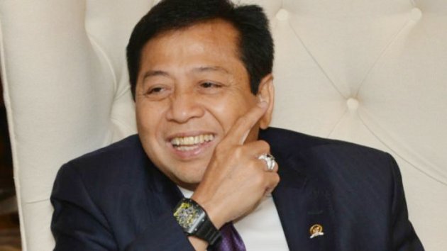 Jalani Sidang Korupsi, Jaksa Beberkan Foto Setya Novanto Pakai Jam Rp 1,3 M