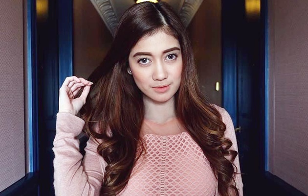 Daur Ulang Sindy Eks Princess Ubah Lagu Mudah Saja Sheila On 7 Jadi Jazz