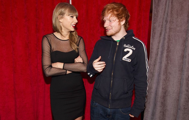 Selalu Berjinjit Saat Berdampingan Taylor Swift Ejek Tinggi Badan Selalu Berjinjit Saat Berdampingan Taylor Swift Ejek Tinggi Badan