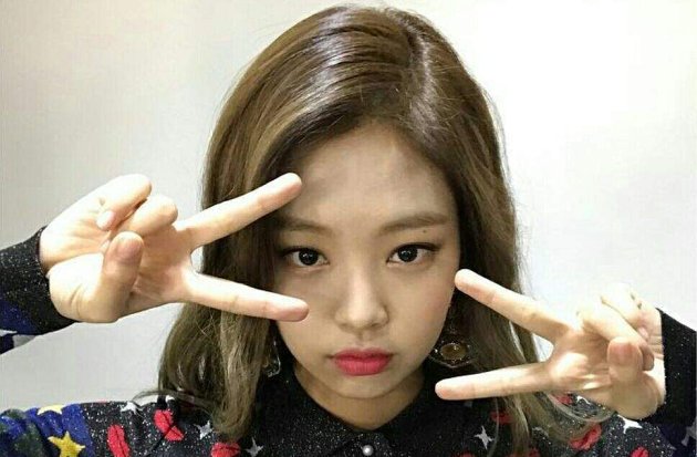 Pede Makan Banyak di 'Black Pink House', Wajah Beda Jennie Jadi Sorotan