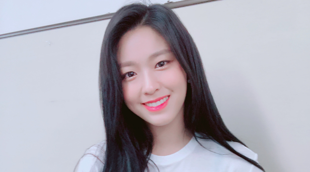 Seolhyun Pamer Gaya Rambut  Keriting  Masih Cantik 