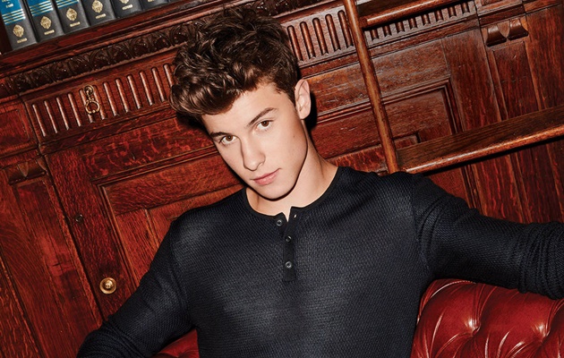Seksi Pamer Abs, Shawn Mendes Bocorkan Soal Album Baru