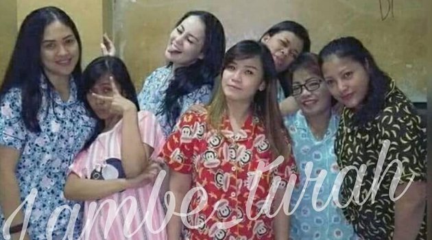 Artis Jeniffer Dunn Masuk Ruang Isolasi