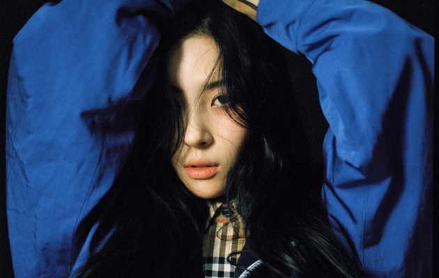 Intip Gaya Seksi Sunmi yang Pamer Pusar dan Paha Mulus di 