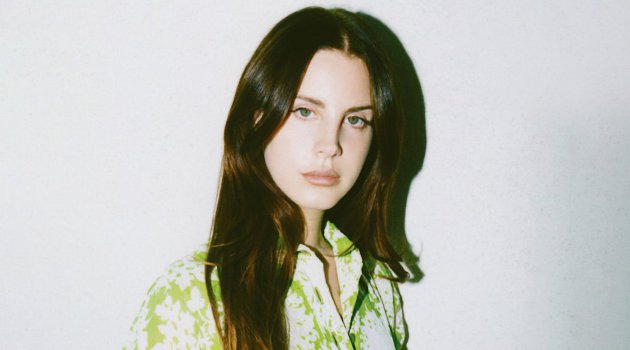 Beri Persembahan untuk Madonna, Lana Del Rey Cover Lagu 'You Must Love Me'