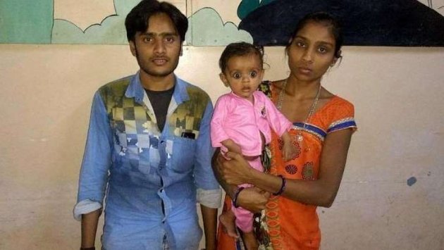 Masih Berusia 7 Bulan, Bayi Ini 'Hamil Anak Kembar'
