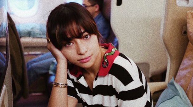 Foto Cantik di Jalanan Paris, Nikita Willy Digoda Netter Nunggu Angkot