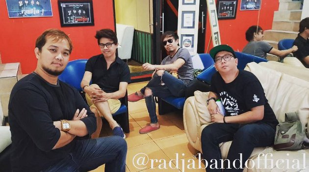 Tetap Eksis Selama 17 Tahun, Radja Ngaku Siap Bersaing di Era Digital