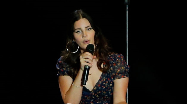 Kasus Plagiarisme Berakhir, Lana Del Rey Bebas Nyanyikan 'Get Free' Lagi