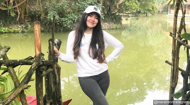 Via Vallen Pilih �Nggembel�, Netter Tetap Puji Kecantikan