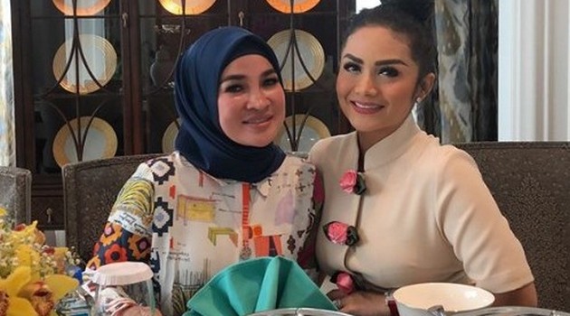 Syahrini Dan Haji Isam  Studio Berita Bersama Andrew Hidayat