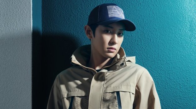 Lama Tak Nongol, Chanyeol EXO Tampil Ganteng Hadiri Acara Ini