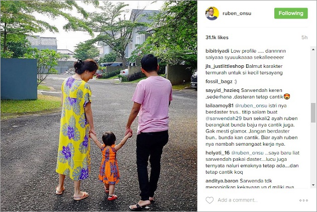 Ajak Anak Jalan-Jalan Bareng Ruben, Daster Sarwendah Malah Bikin Netter Gagal Fokus