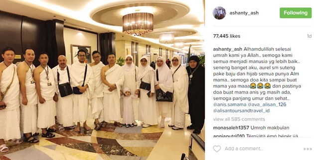 Cantik Muslimah, Aurel Ternyata Pakai Baju Mendiang Ibu 
