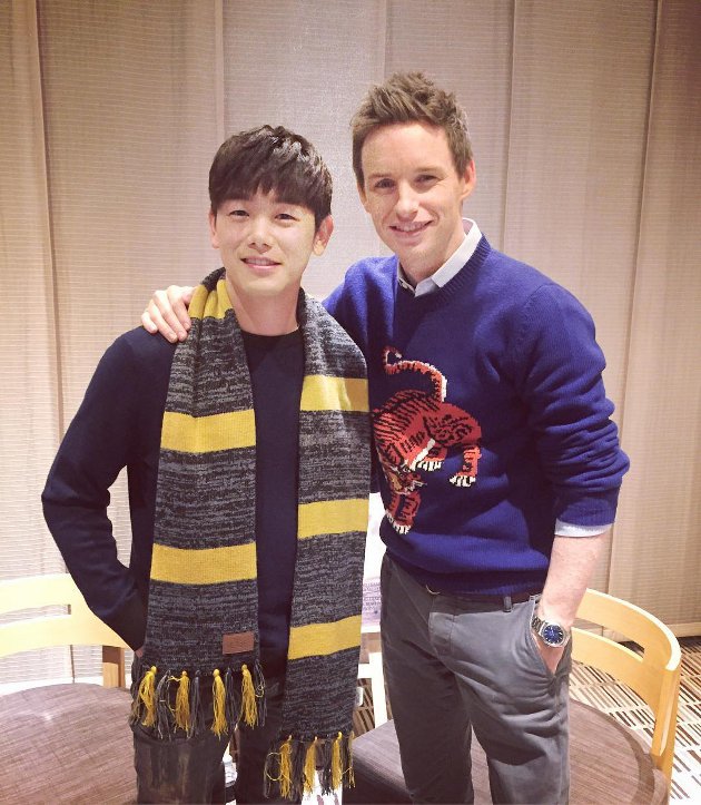Eric Nam dan Eddie Redmayne