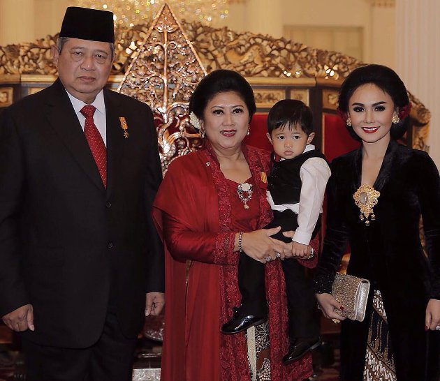 Cantik Pakai Kebaya, Yuni Shara Ucapkan Selamat Ultah ke 