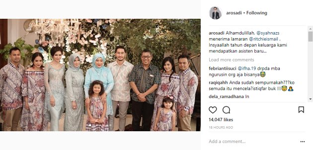 Caption Tenteng Lamaran : Pasca Lamaran Denny Sumargo Langsung Pamer Foto Prewedding Ber Caption Bahagia Itu Pilihan Tribunstyle Com - Tentang jodoh ada yang sudah dipertemukan, ada yang masih mencari, ada yang masih menanti.