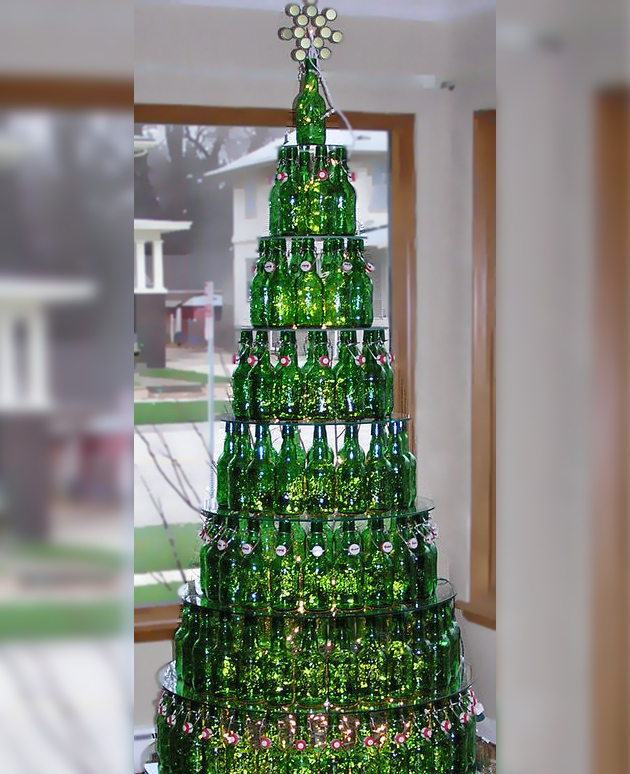 Kreatif Ceriakan Ruanganmu dengan Dekor  Pohon Natal yang 