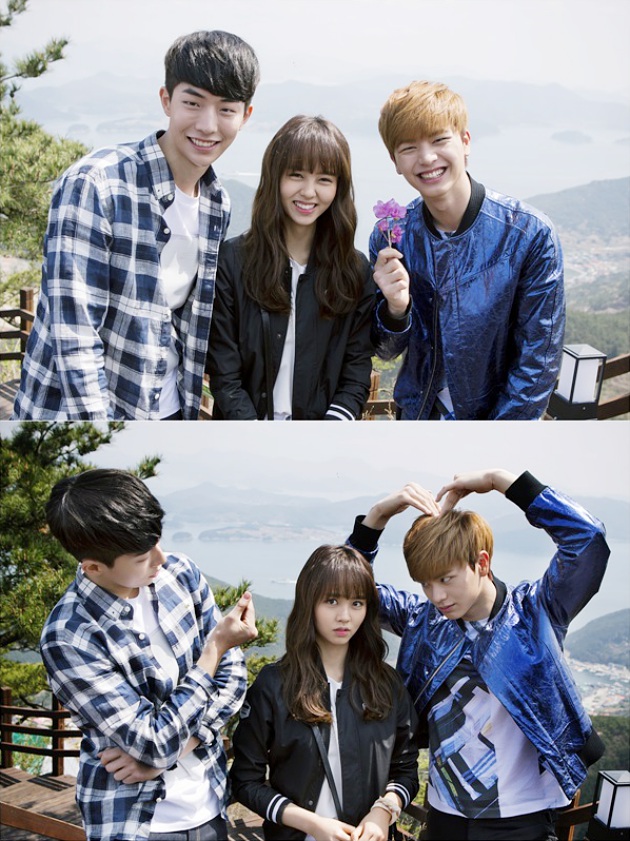 Kim So Hyun Sungjae Dan Nam Joo Hyuk Tampil Ceria Di School 2015